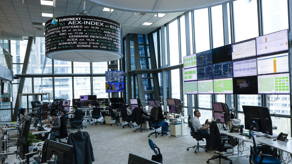 Borsa: avvio debole in Europa, Francoforte -1,16%