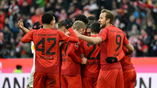 Kane faz 2 e Bayern vence Holstein Kiel no Campeonato Alem&atilde;o