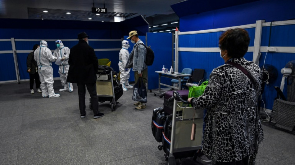 China reduce a la mitad la duración de las cuarentenas para las llegadas del extranjero