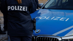 Polizei in Nordrhein-Westfalen schie&szlig;t Messerangreifer nieder - schwer verletzt