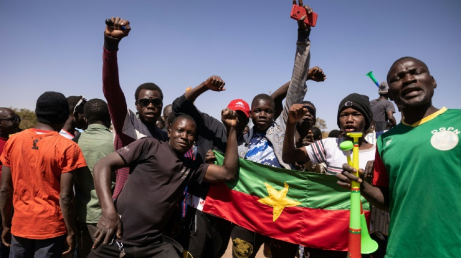 Manifestaci&oacute;n de apoyo al golpe en Burkina Faso, condenado por la ONU y sus vecinos