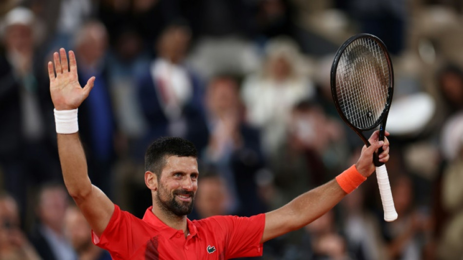 Djokovic vence em sua estreia em Roland Garros; Jo&atilde;o Fonseca atropela Hurkacz