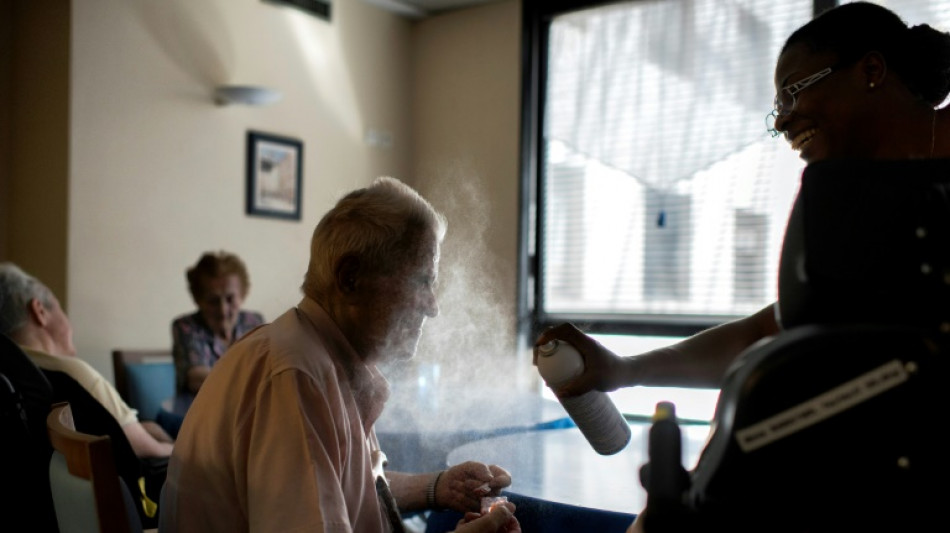 Dans un hôpital gériatrique de Lyon, des seniors à l'abri de la canicule