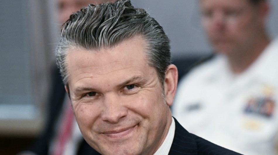 Pentagon chief orders 20% cut in number of top officers