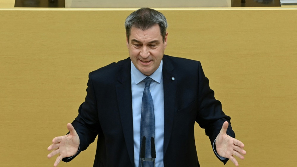 Corona-Lockerungen in Bayern: S&ouml;der k&uuml;ndigt 25.000 Zuschauer an