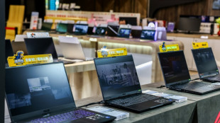 Betrug aufgeflogen: 18-Jähriger bestellt Waren für hunderttausend Euro an Schule