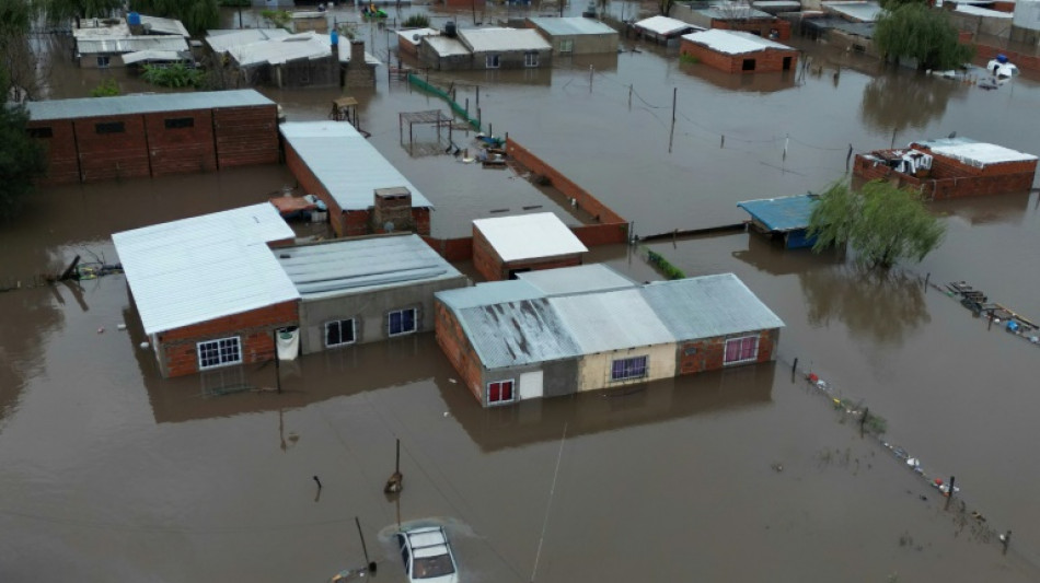Pluies et inondations en Argentine: 2.500 évacués dans la région de Buenos Aires