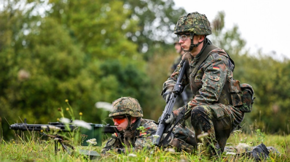 Bericht: Wehrdienst-Fragebogen wird vielfach ignoriert - Linke f&uuml;r Straffreiheit