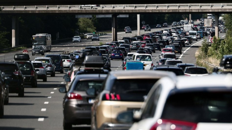 Vacances d'été: circulation "très dense" toute la journée, plus de 1.000 kms de bouchons