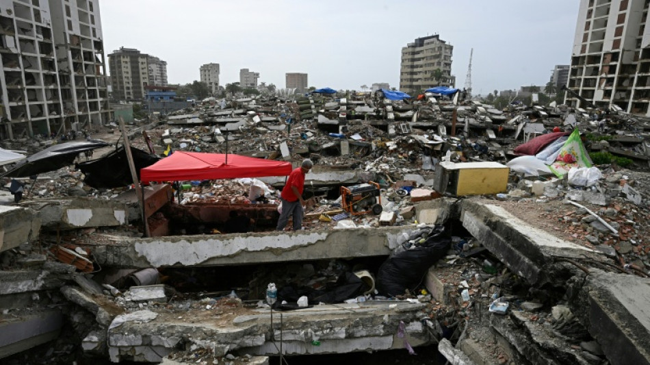 Presidente da Venezuela promete 4 mil moradias neste ano a afetados por terremotos