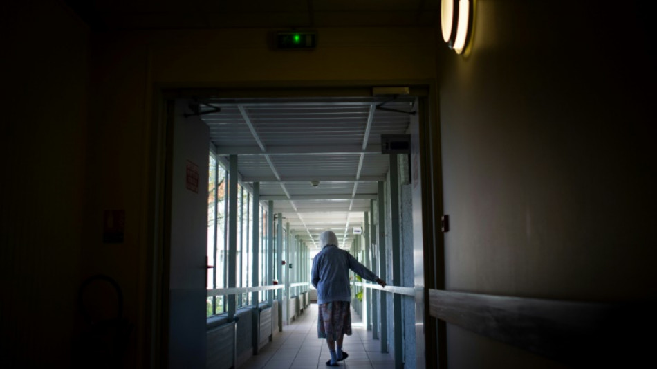 Vieillissement: un rapport pr&eacute;conise de d&eacute;velopper les r&eacute;sidences seniors