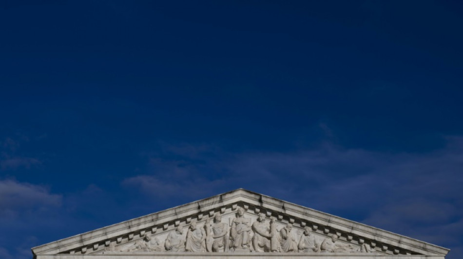 La Corte Suprema de EEUU suspende la orden de reincorporar a trabajadores federales despedidos