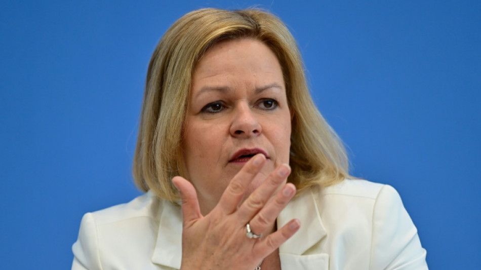 Faeser als hessische SPD-Landesvorsitzende wiedergew&auml;hlt