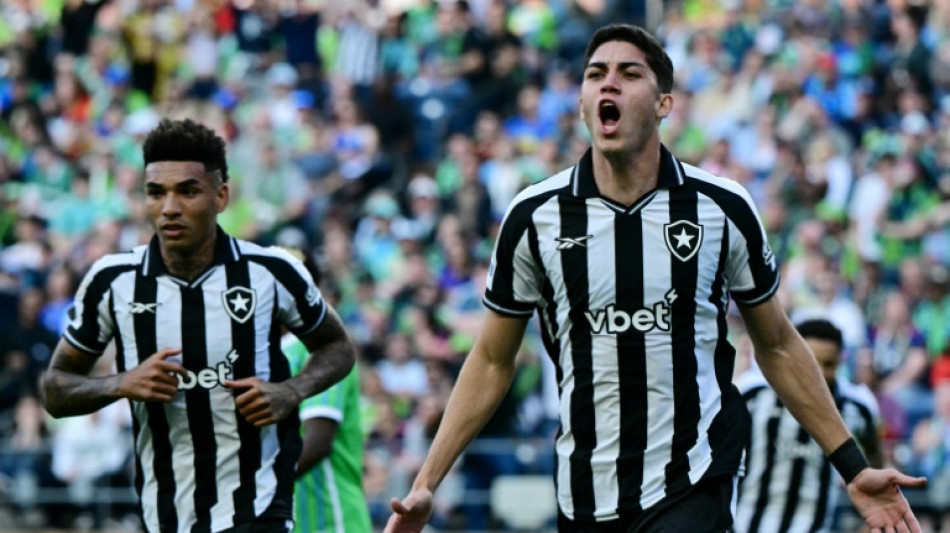 Botafogo sofre mas vence Seattle Sounders (2-1) em sua estreia na Copa de Clubes