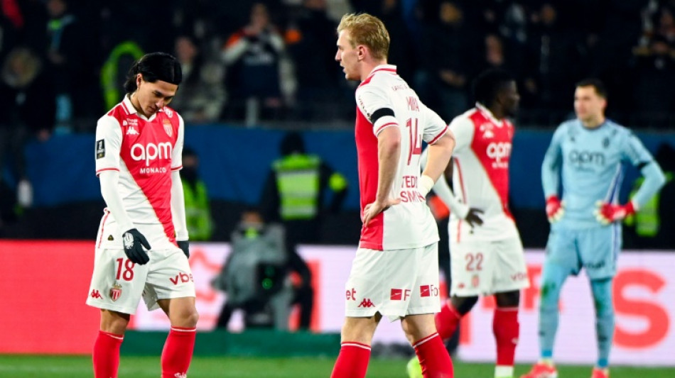 Monaco &eacute; derrotado pelo lanterna Montpellier e perde 3&ordm; lugar para o Lille no Franc&ecirc;s