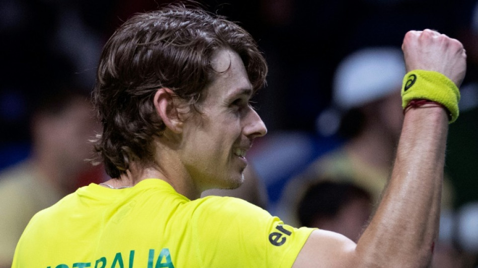 Australia beat Dutch ti reach Davis Cup semi-finals