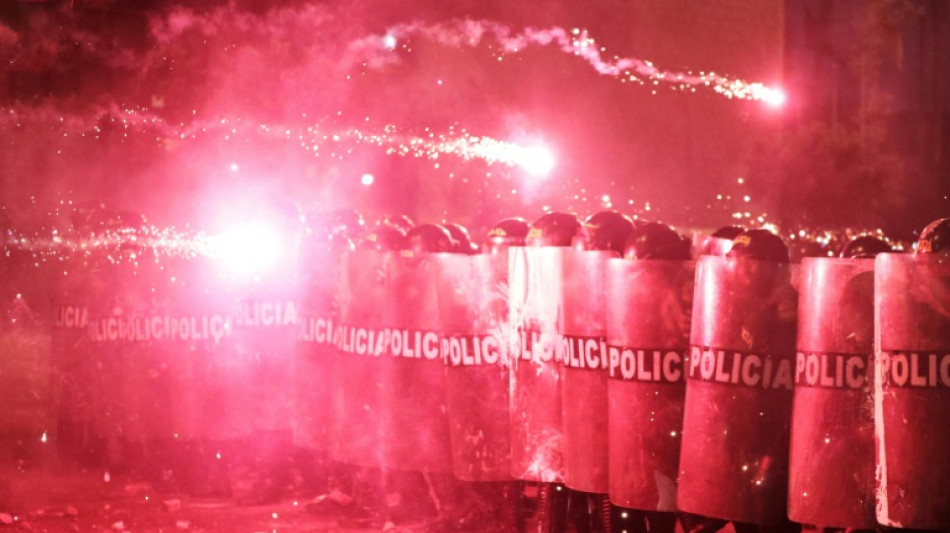 Pérou: plusieurs blessés dans une manifestation à Lima, après l'arrivée du nouveau gouvernement