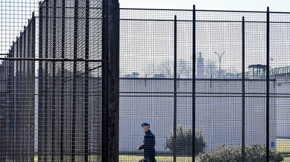 Mattarella, i suicidi in carcere sono una sconfitta dello Stato