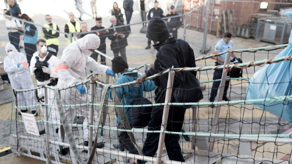 Francia exige a Italia que respete el "derecho mar&iacute;timo" tras disputa migratoria