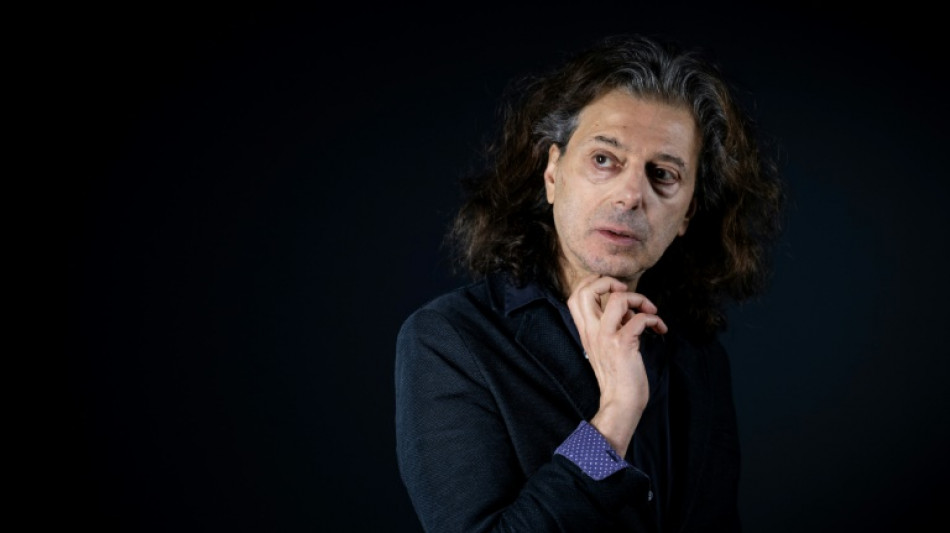 Irruption de militants "anti-tech" au "contre-sommet de l'IA" &agrave; Paris