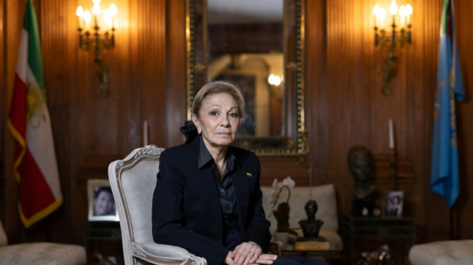 "El futuro de Ir&aacute;n no debe decidirse fuera de sus fronteras", dice la viuda del &uacute;ltimo sah a AFP