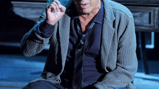 Celentano, "Teocoli non ti rispondo perché ti voglio bene"