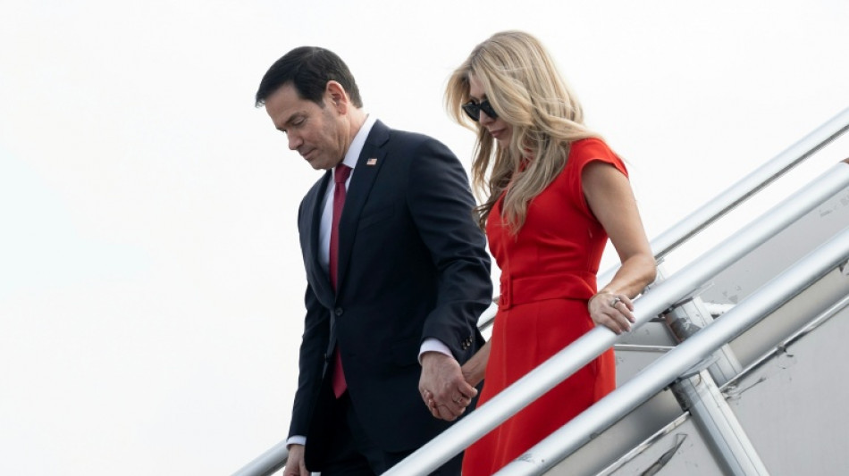 Rubio chega &agrave;s Filipinas enquanto EUA condena a&ccedil;&otilde;es 'perigosas' da China