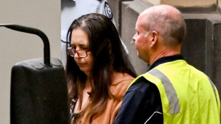 Cadena perpetua a australiana que mató a familiares con hongos tóxicos en su comida