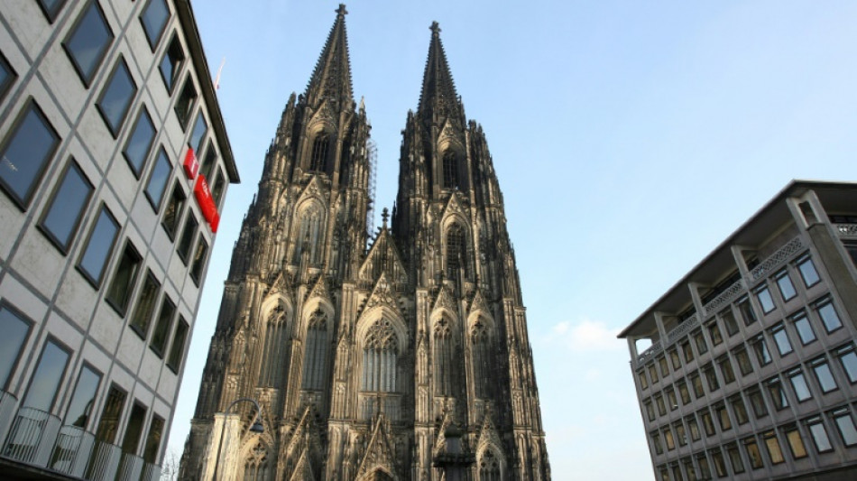 IW Köln: Austritte und Inflation bringen Kirchen finanzielle Engpässe
