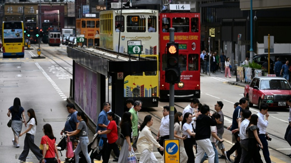 Hong Kong rechaza renovar la visa de una periodista de la agencia Bloomberg