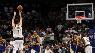 NBA: Kleber und Mavs verhindern frühes Aus