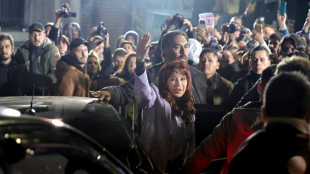 Expresidenta argentina Kirchner llama a seguidores a organizarse ante posible arresto