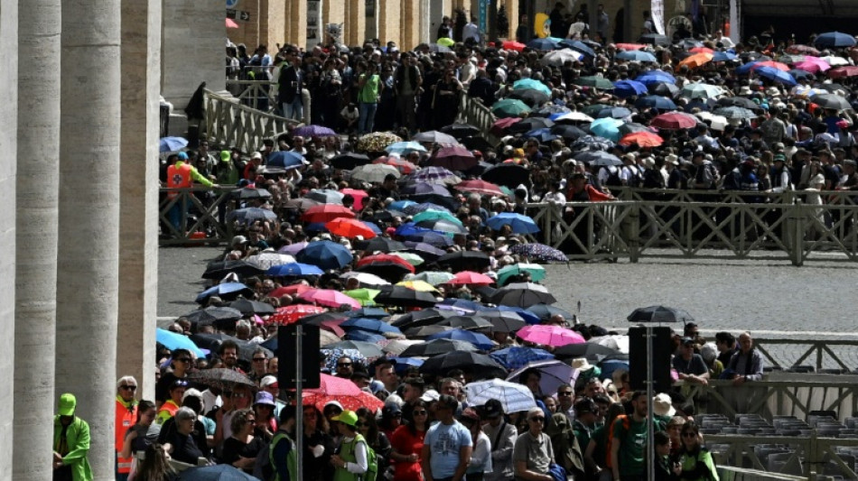 Weiter Andrang am letzten Tag der Aufbahrung von Papst Franziskus