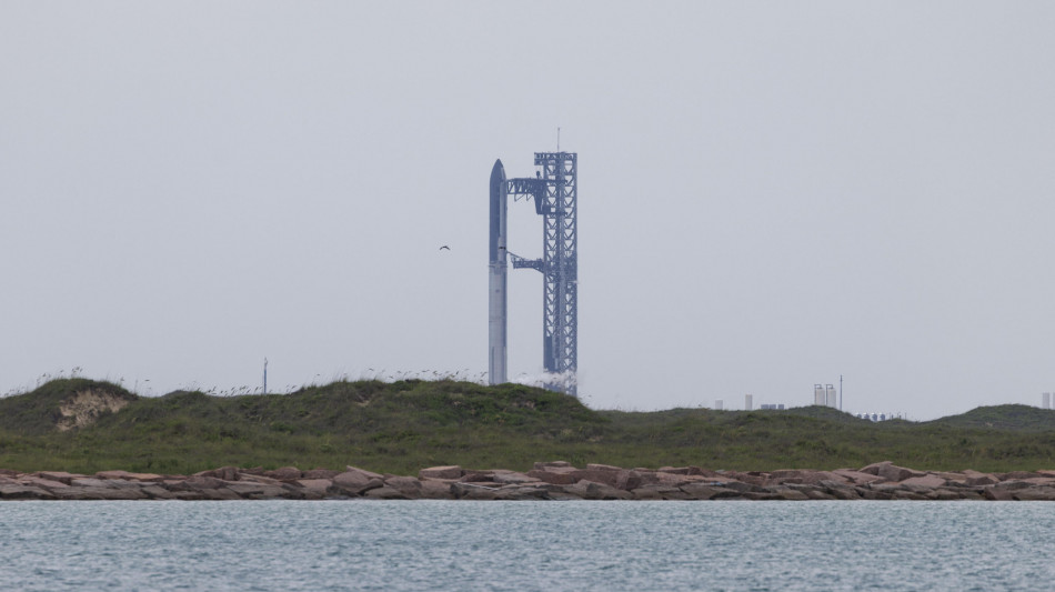 Slitta ancora il nuovo test di Starship, per la tempesta Bertha