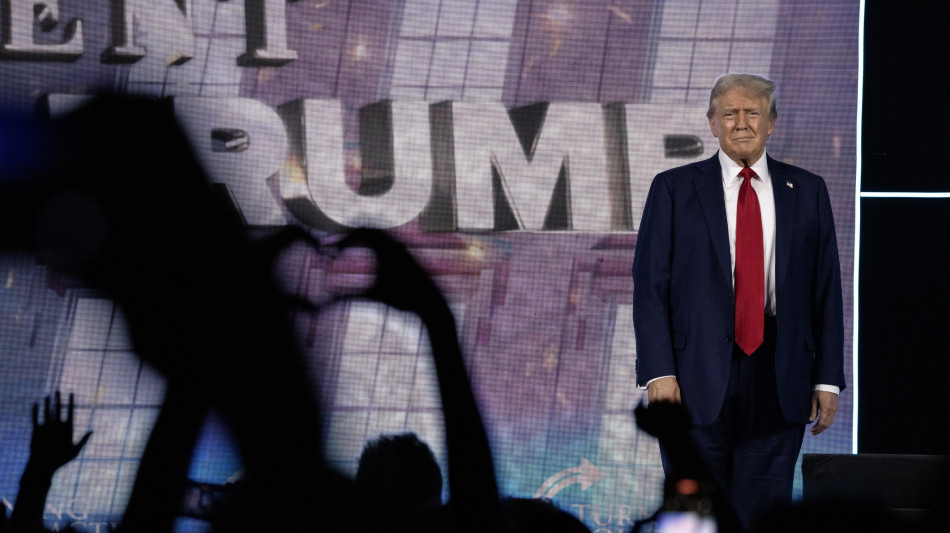 Trump, 'Harris &egrave; una pazza della sinistra radicale'