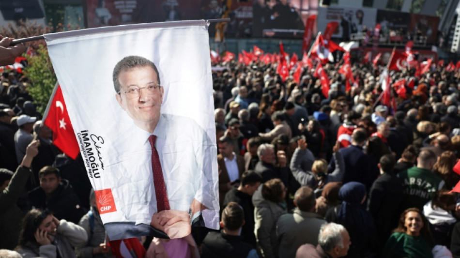 Cerca de 50 detidos na Turquia em investiga&ccedil;&atilde;o contra prefeito opositor de Istambul