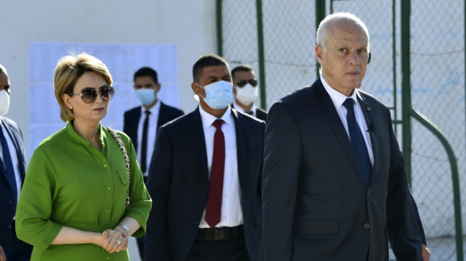 Les Tunisiens votent sur une Constitution controversée