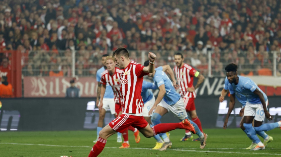 Sp&auml;tes Elfmetertor: Union tr&auml;umt von K.o.-Runde