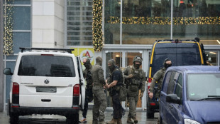 Geiselnahme in Einkaufszentrum h&auml;lt Dresden in Atem - Tatverd&auml;chtiger stirbt