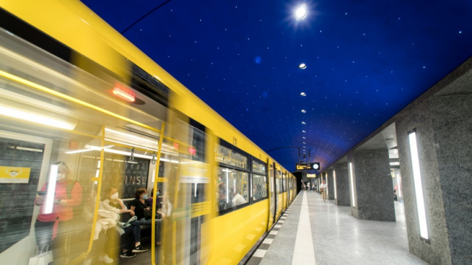 Großes Interesse an Neun-Euro-Ticket zeichnet sich ab