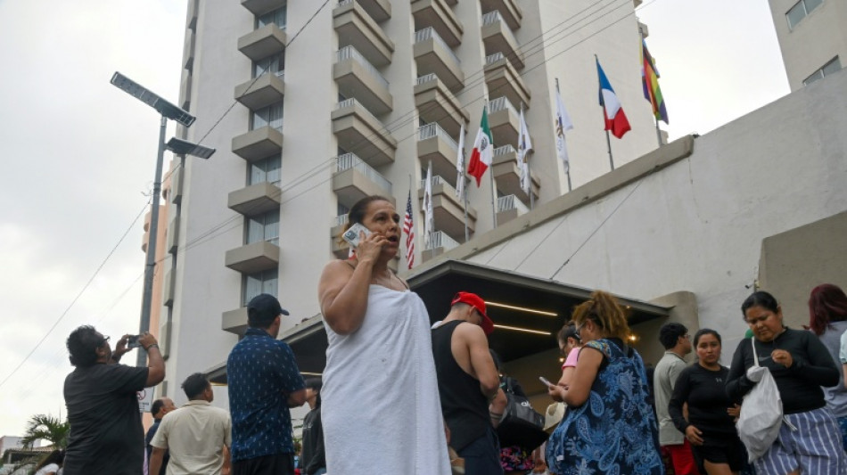 6.5-magnitude quake shakes Mexico City and beach resort 