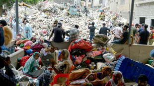 Al menos 27 muertos en el derrumbe de un edificio en Pakist&aacute;n