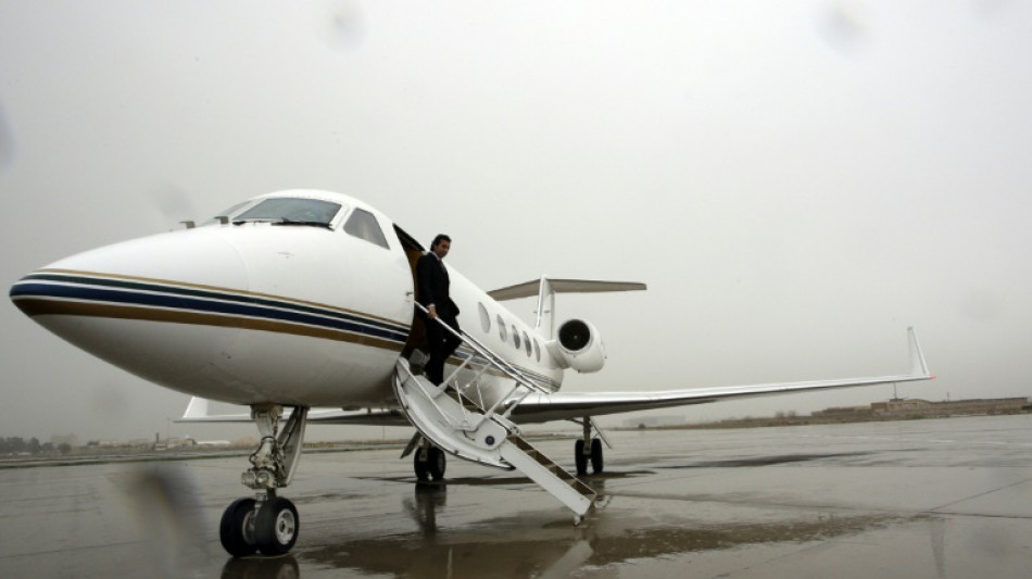 Pilot ohne eigenes Flugzeug ist abhängig beschäftigt