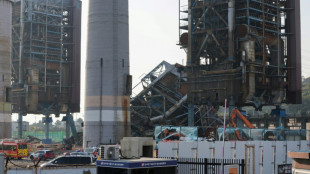 Un trabajador muerto y seis atrapados tras el colapso de una planta energética de Corea del Sur