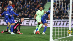 Barcelona trope&ccedil;a com Getafe e perde chance de encostar na lideran&ccedil;a