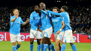 Napoli vence Roma e recupera lideran&ccedil;a da Serie A