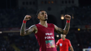 Barcelona vence Real Sociedad e sobe para 2&ordm; no Espanhol