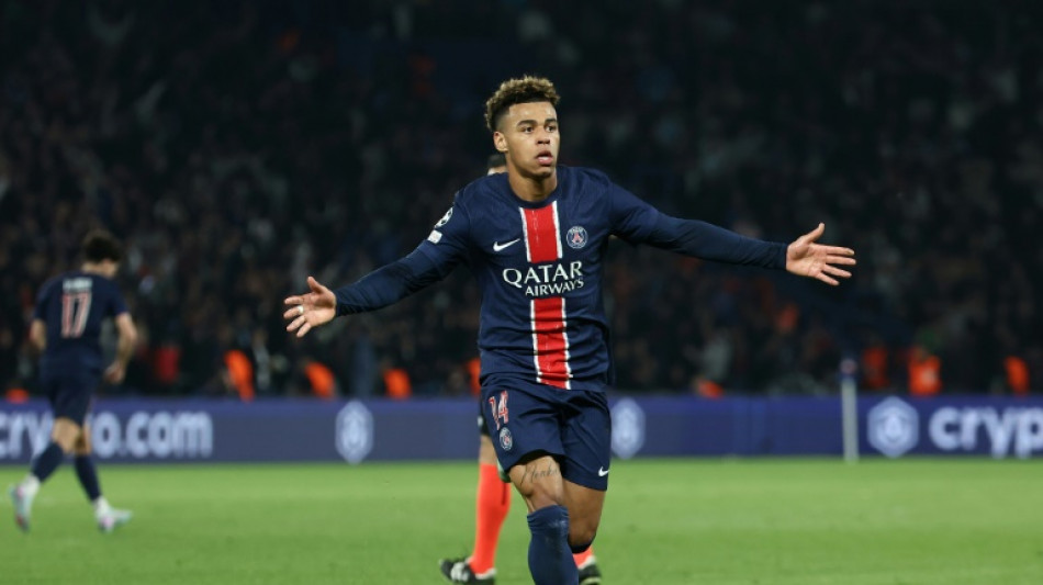 PSG vence Aston Villa (3-1) em casa pelo jogo de ida das quartas da Champions