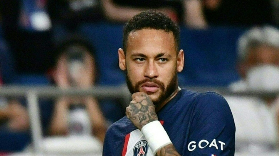 Foot: "Je veux rester" au Paris SG, affirme Neymar