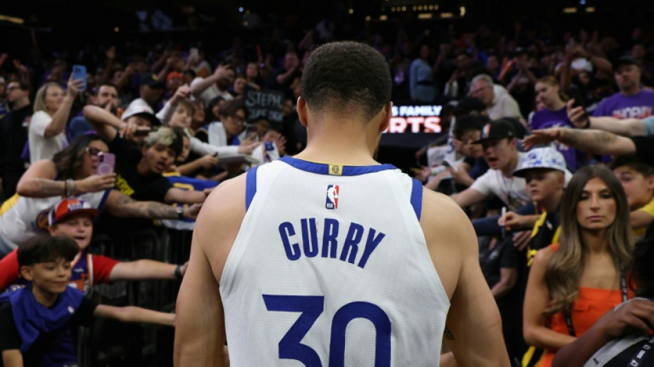 Barrages NBA: Curry et les Warriors &eacute;limin&eacute;s par Phoenix, Orlando en play-offs